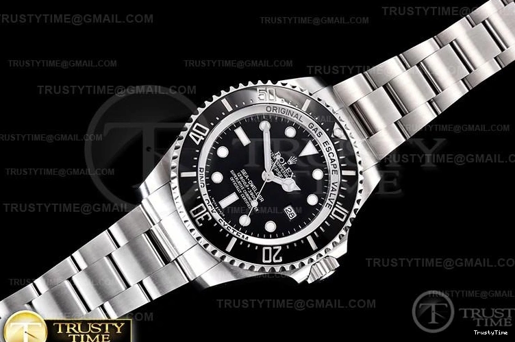 0113 ROLSD093 – Deep Sea Dweller Black Contemporary 1015